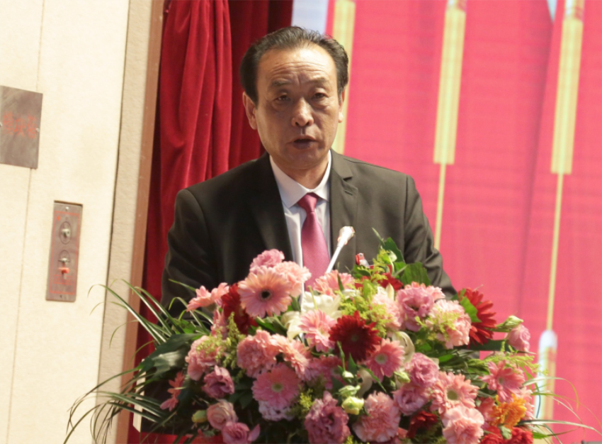 hth官方网页入口第一届党委班子选举大会---hth（中国）有限公司官网实业集团党委常委、纪委副书记郑军同志作纪委工作报告